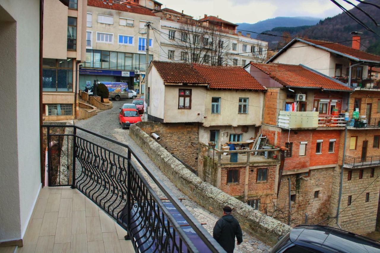 Kratovo Bridge Apartment מראה חיצוני תמונה