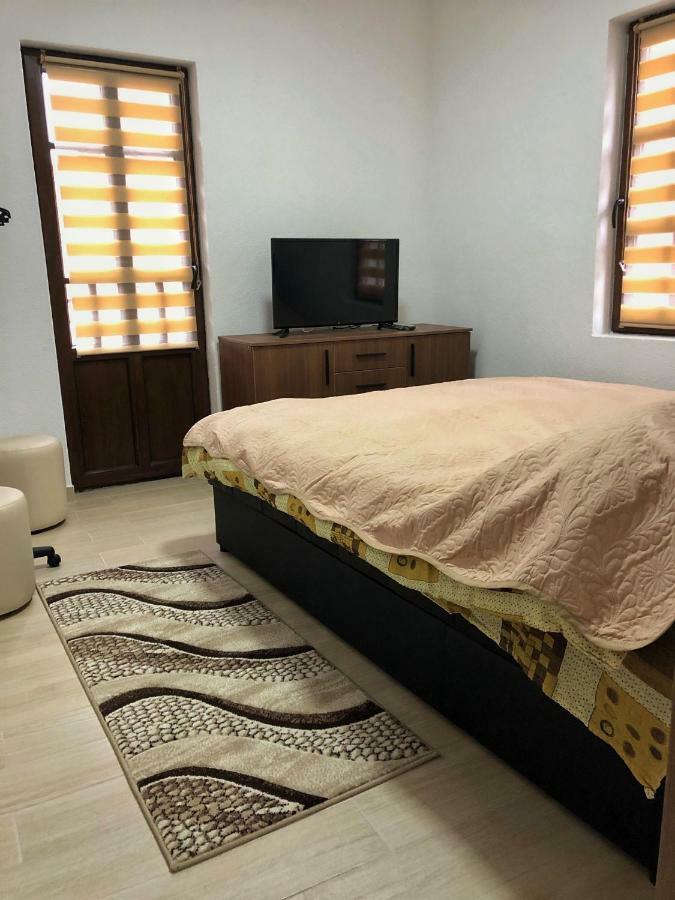 Kratovo Bridge Apartment מראה חיצוני תמונה