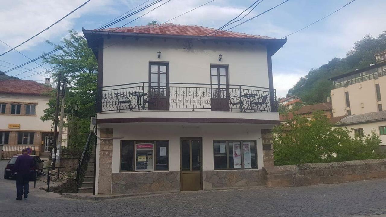 Kratovo Bridge Apartment מראה חיצוני תמונה